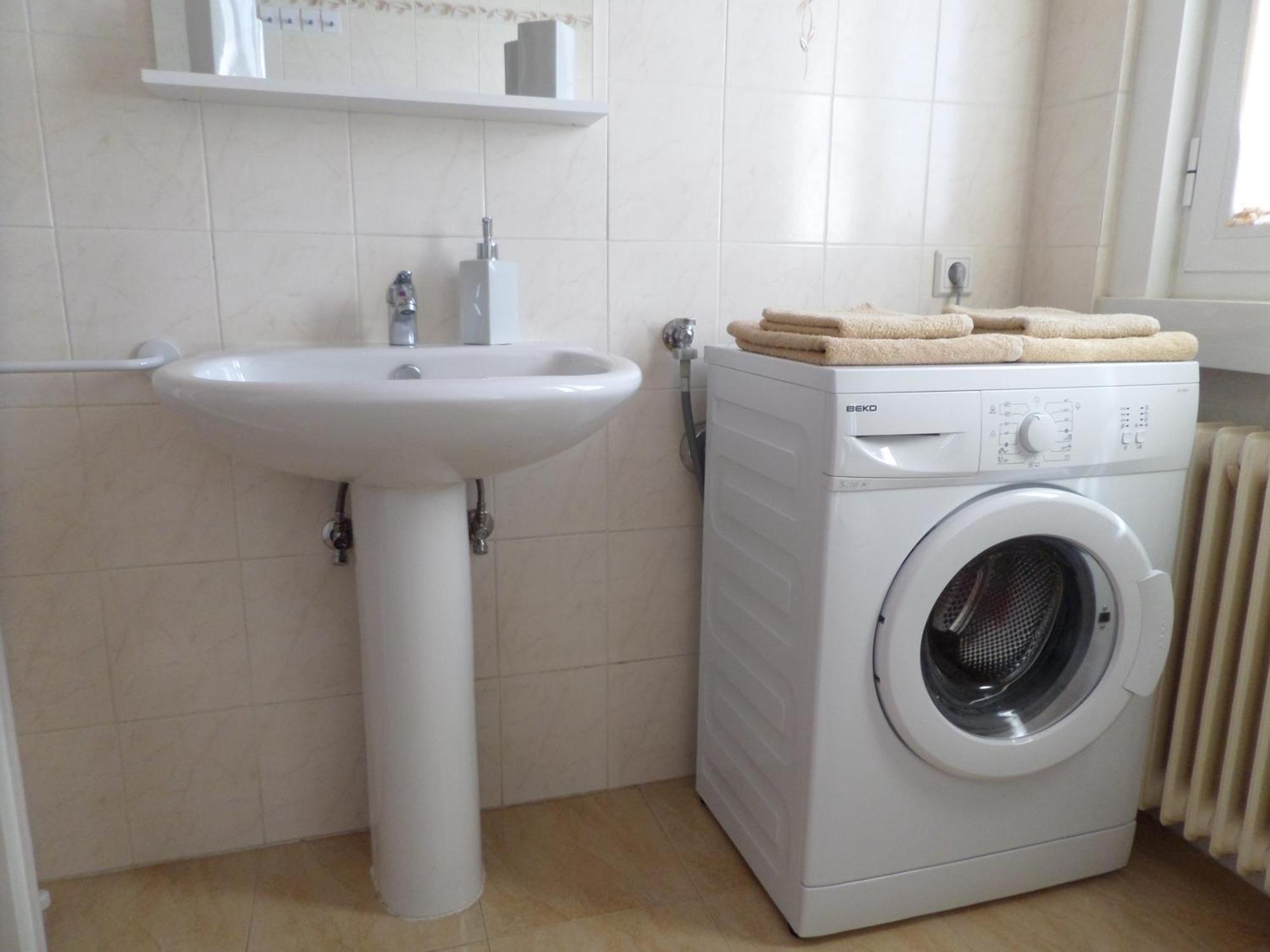 Le Rose Apartment Триест Екстериор снимка