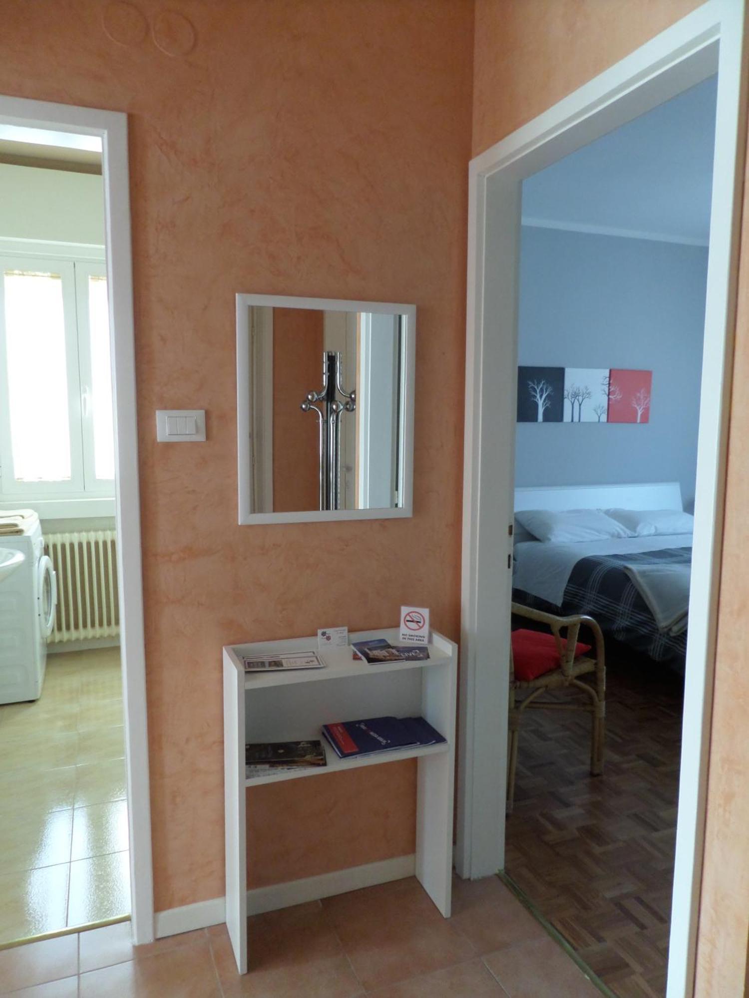 Le Rose Apartment Триест Екстериор снимка