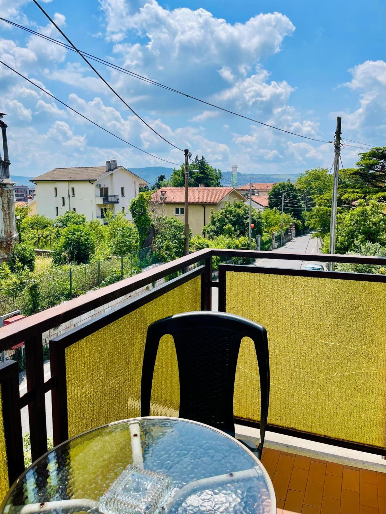 Le Rose Apartment Триест Екстериор снимка