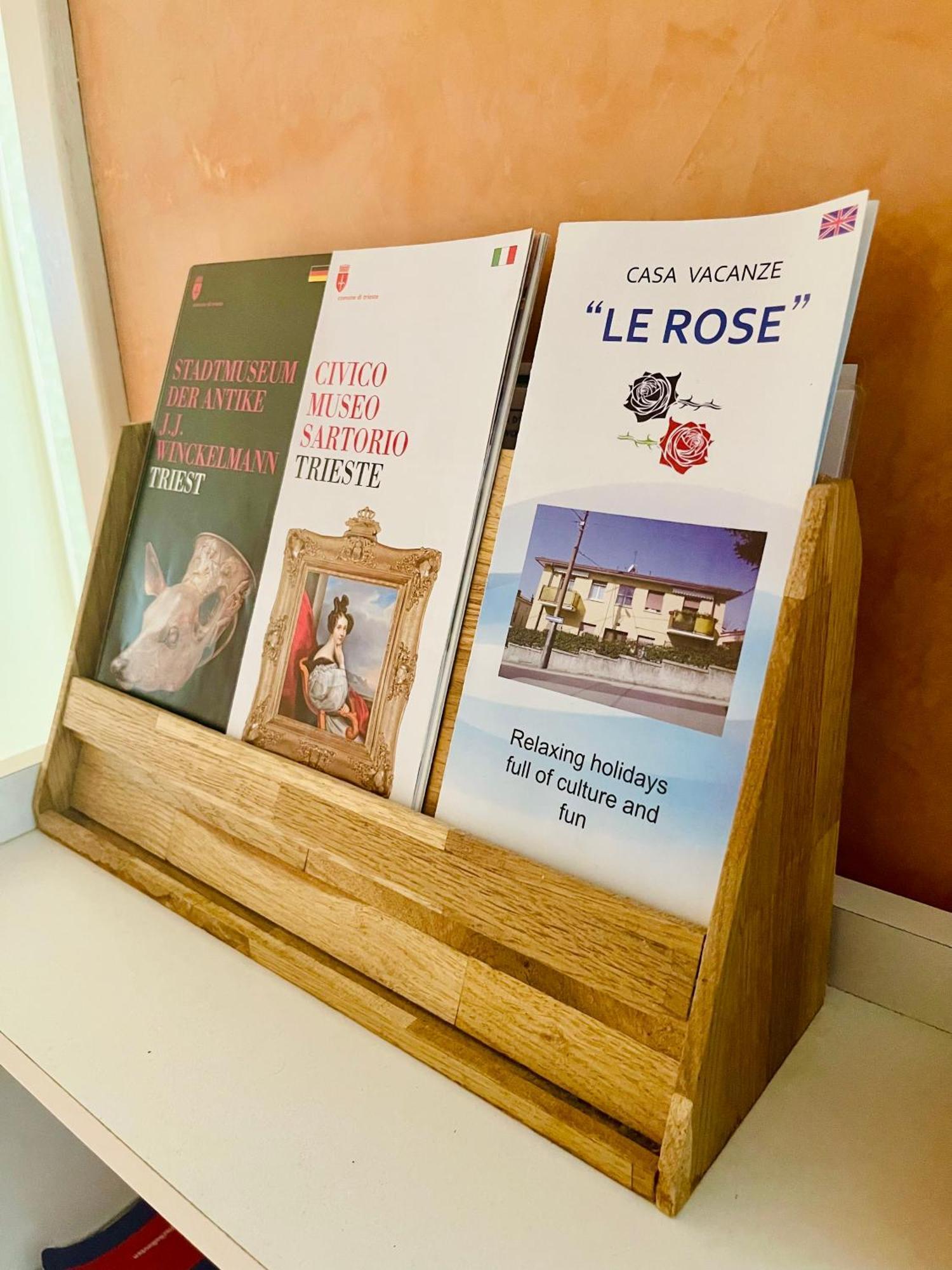 Le Rose Apartment Триест Екстериор снимка