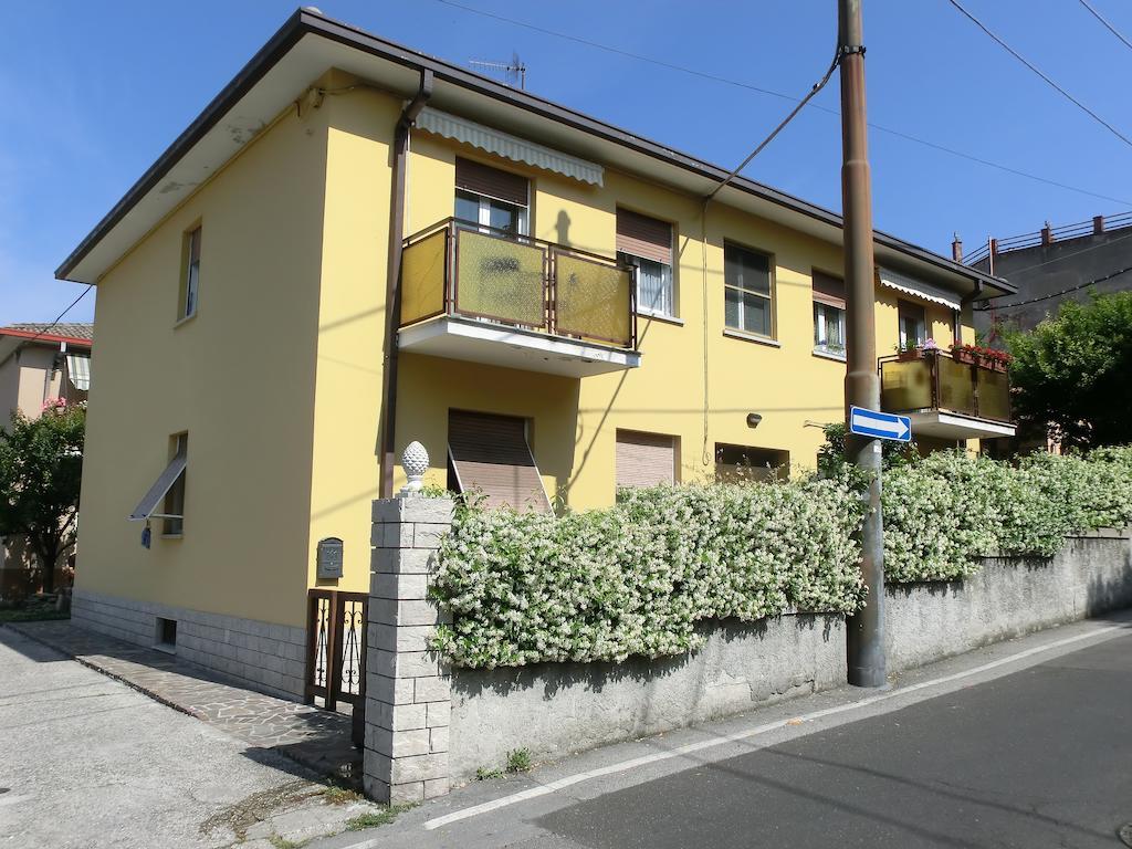 Le Rose Apartment Триест Стая снимка