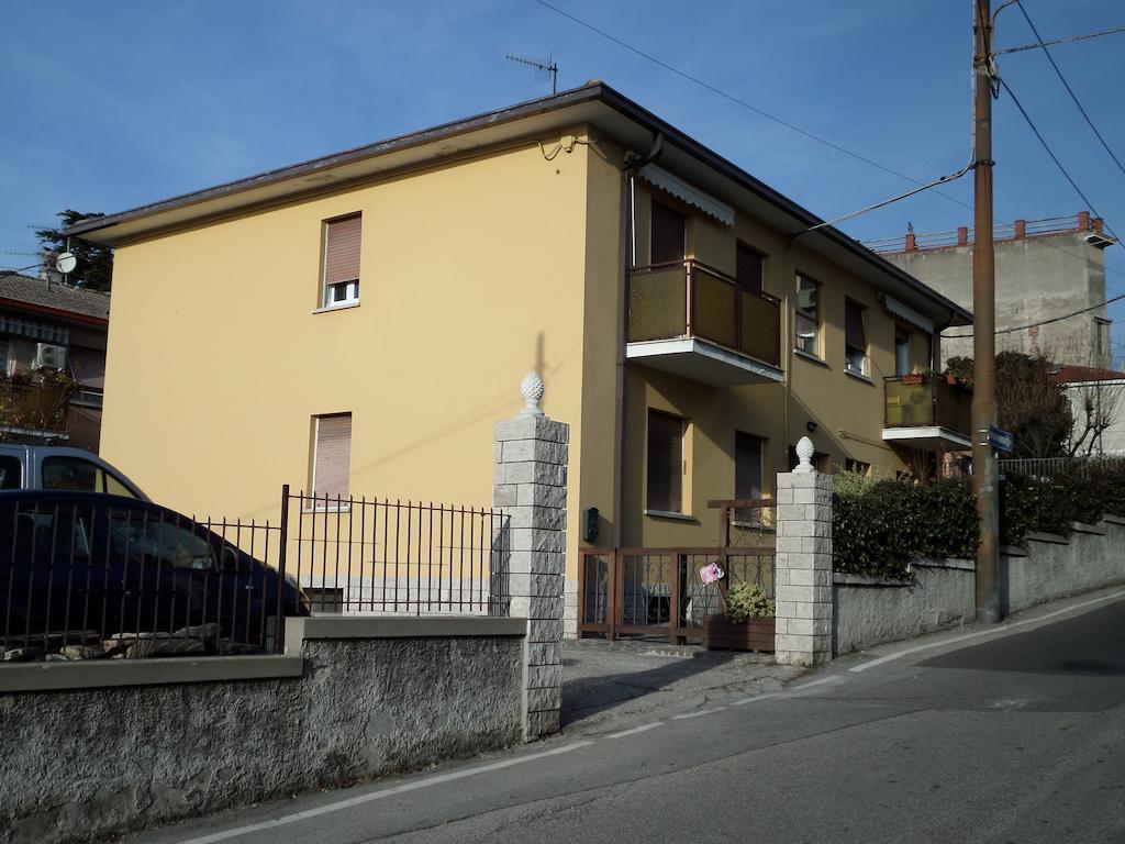 Le Rose Apartment Триест Стая снимка
