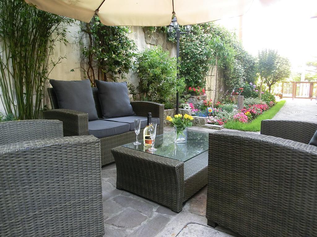 Le Rose Apartment Триест Екстериор снимка