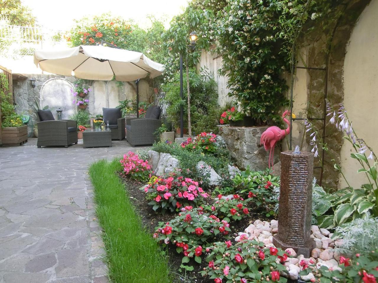 Le Rose Apartment Триест Екстериор снимка